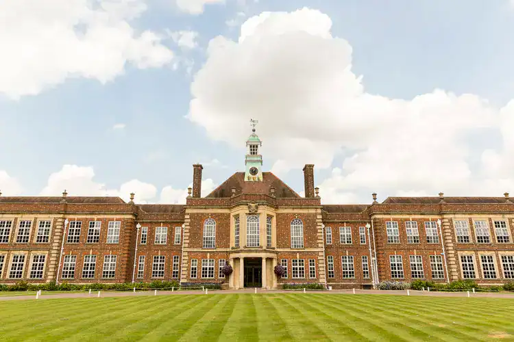 Cursos preuniversitarios de verano en Inglaterra