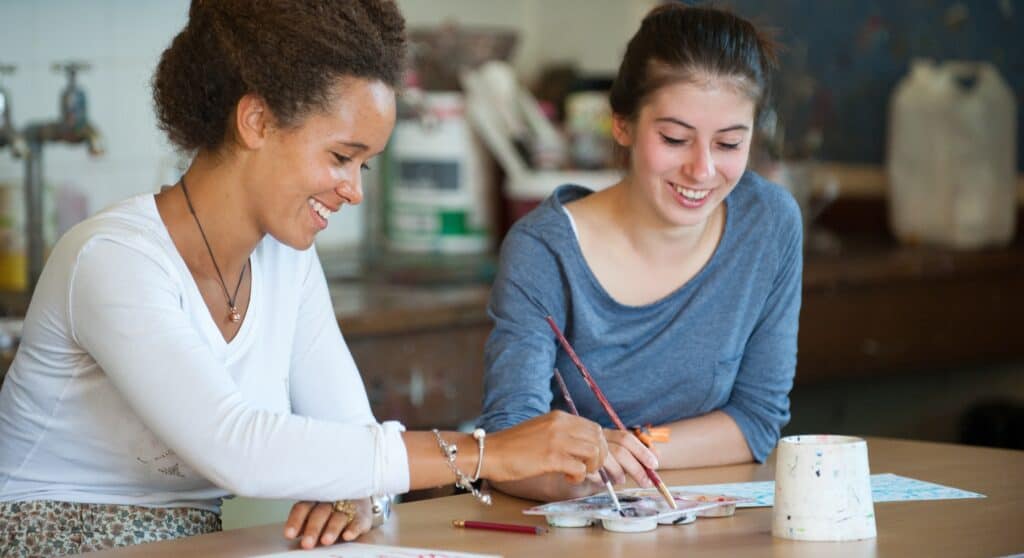 campamentos de verano en Inglaterra arte